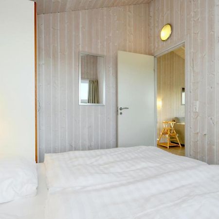 Amazing home in Friedrichskoog with 3 Bedrooms, Sauna&WiFi Buitenkant foto