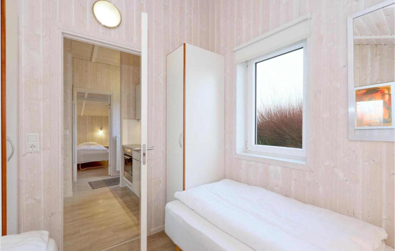 Amazing home in Friedrichskoog with 3 Bedrooms, Sauna&WiFi Buitenkant foto