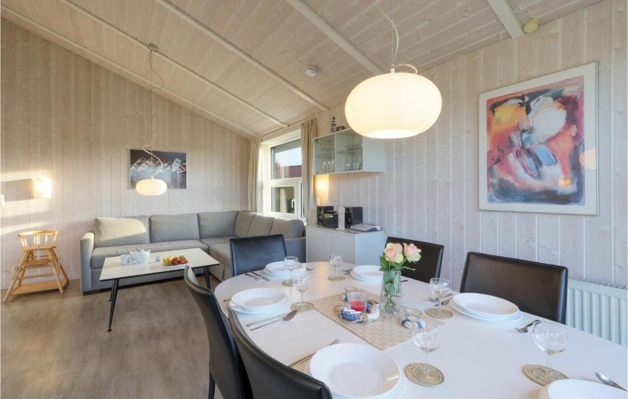 Amazing home in Friedrichskoog with 3 Bedrooms, Sauna&WiFi Buitenkant foto